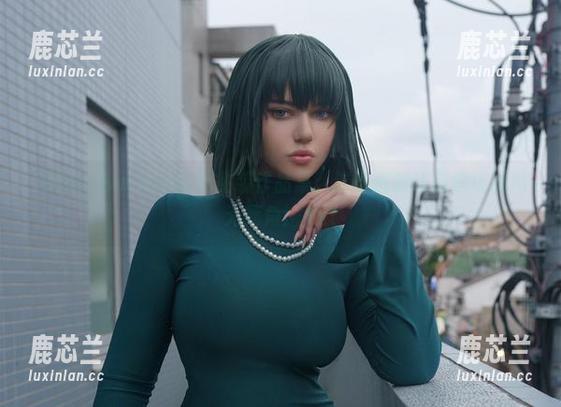 Alina Becker的职业装作品集：这份资源让你职场时尚无死角！.txt